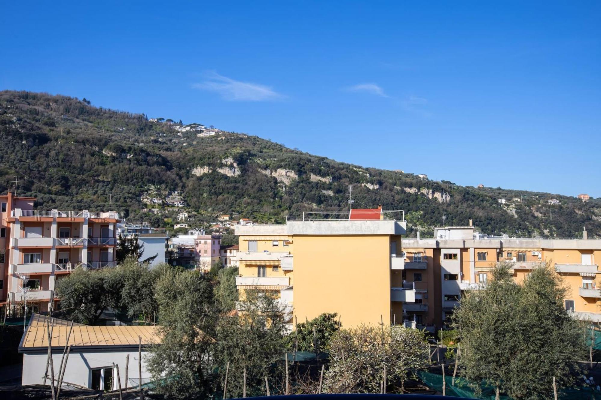 Sorrentovibes - Modern In With Views Maison d'hôtes *